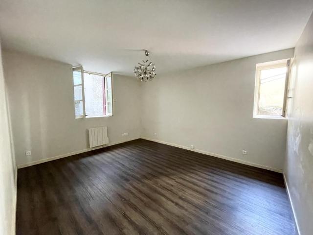 Location Appartement Quai de Saône, Tournus