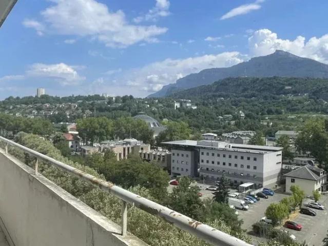 Location Appartement Quai des Allobroges, Chambéry