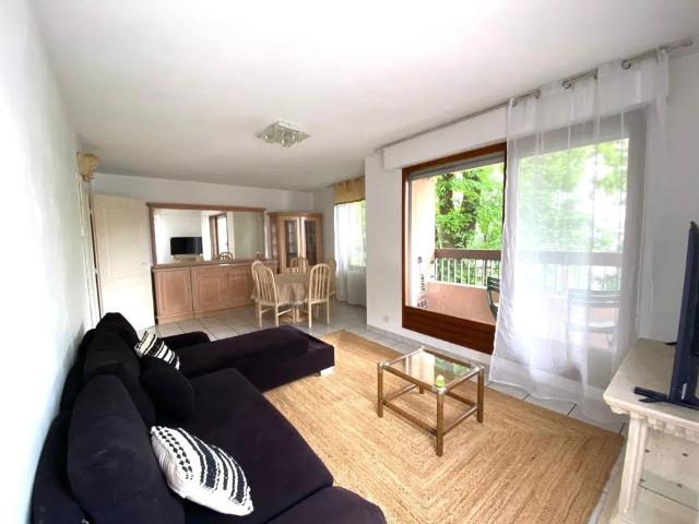 Location Appartement Quai des Clarisses, Annecy