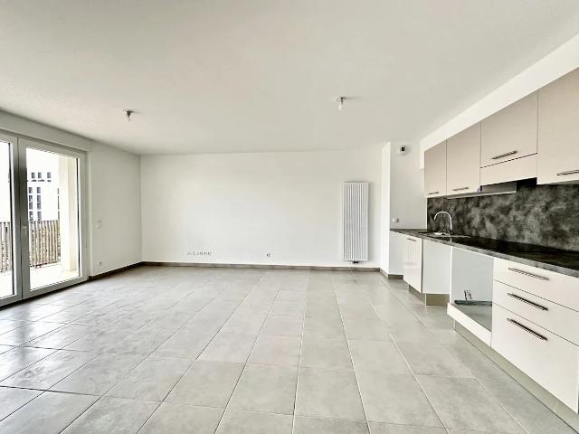 Location Appartement Quai Deschamps, Bordeaux