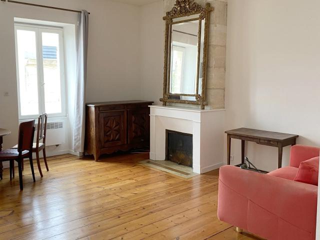 Location Appartement Quai Deschamps, Bordeaux