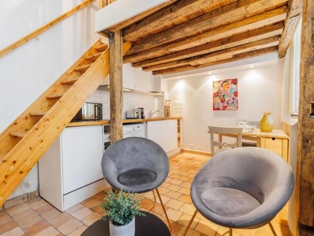 Location Appartement Quai d'Orléans, Paris
