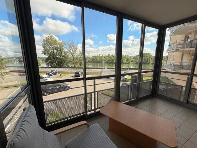 Location Appartement Quai Georges Lévy, Givors