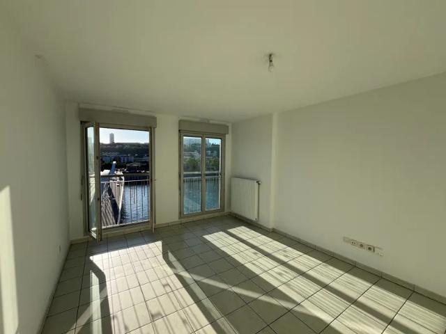 Location Appartement Quai Joseph Gillet, Lyon