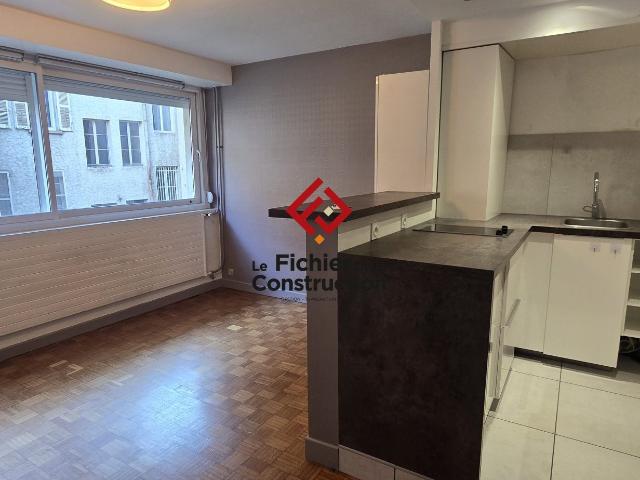 Location Appartement Quai Perrière, Grenoble