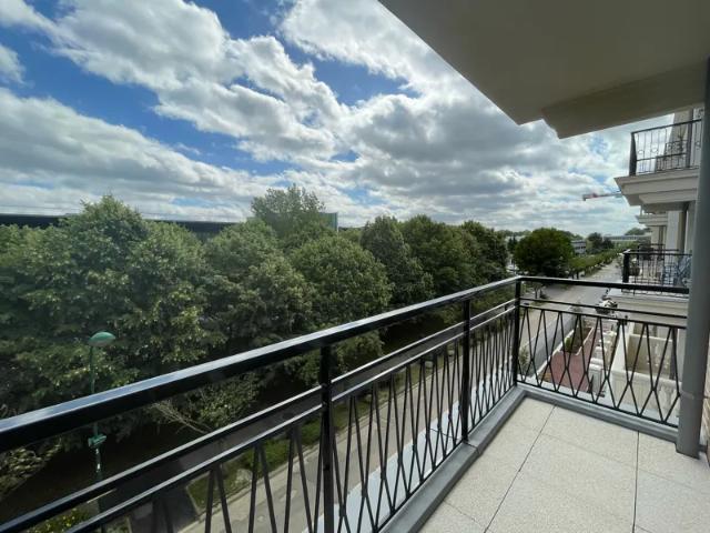 Location Appartement Quai Robert Surcouf, Le Plessis Robinson