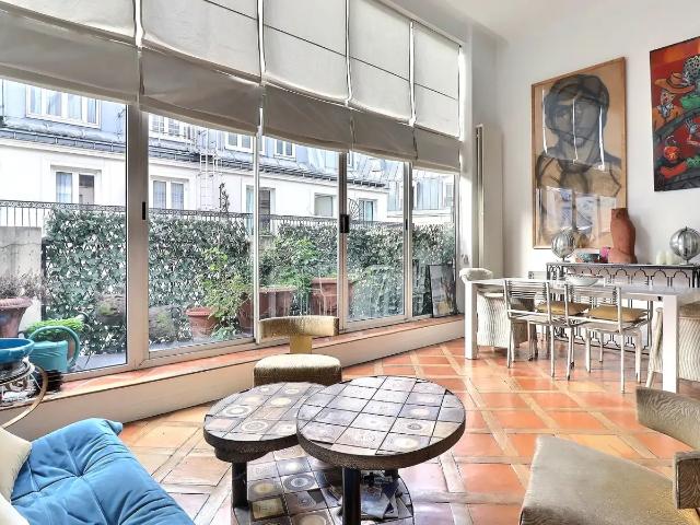 Location Appartement Quai Saint Michel, Paris