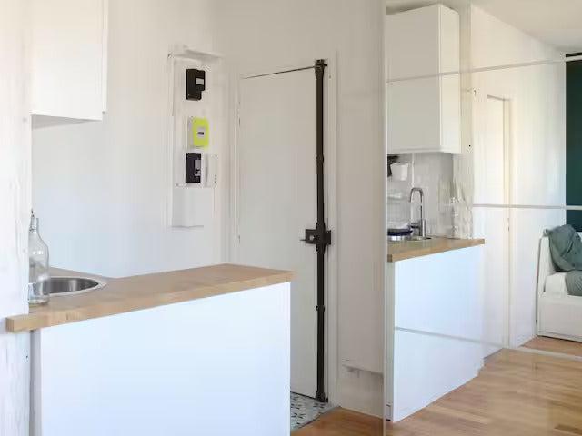 Location Appartement Quai Saint Michel, Paris