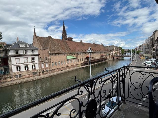 Location Appartement Quai Saint Nicolas, Strasbourg