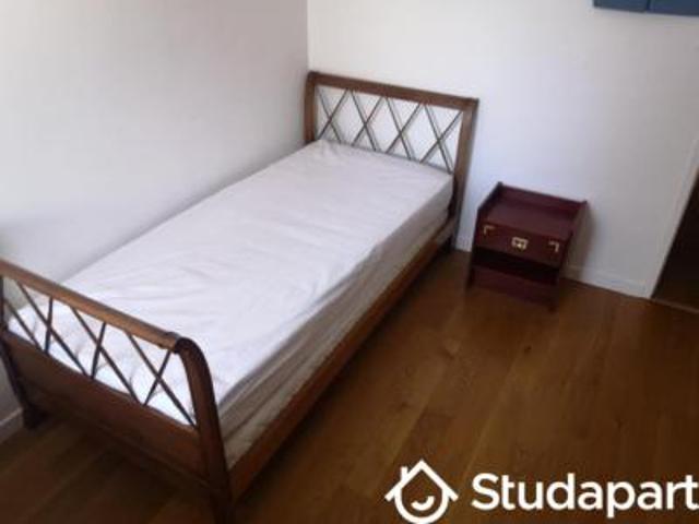 location appartement rennes 1 pièce 9 m2 ille et vilaine 35700 690 € / mois