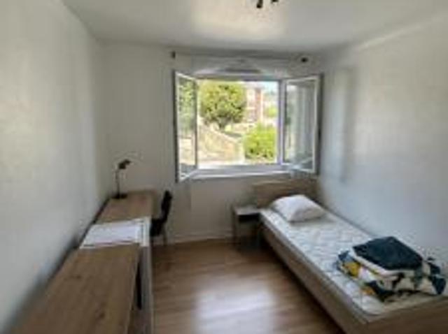 location appartement rennes 5 pièces 90 m2 ille et vilaine 35000 420 € / mois