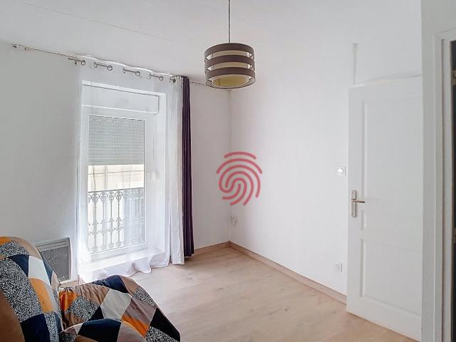 Location appartement rénové Beziers, 22m² 1 pièce 390€ Hérault