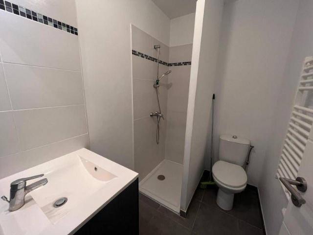Location appartement récent 3 pièces 60.4 m² à Castelnau le Lez 34170