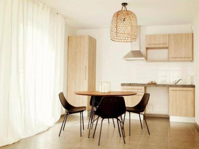 Location appartement récent 3 pièces 65.5 m² à Saint Jean de Védas 34430