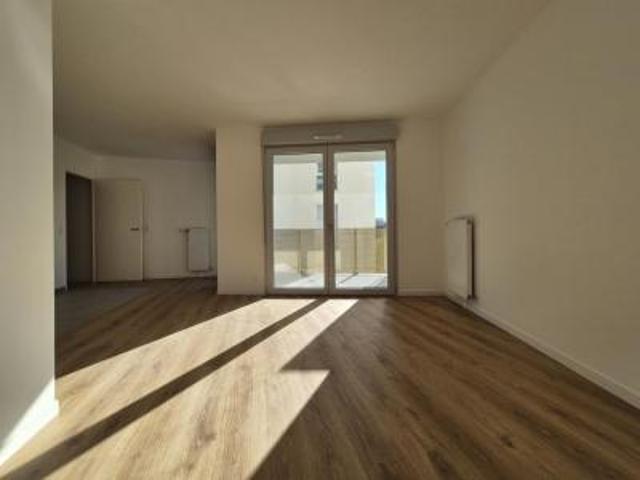 location appartement reims 4 pièces 78 m2 marne 51100 1300 € / mois