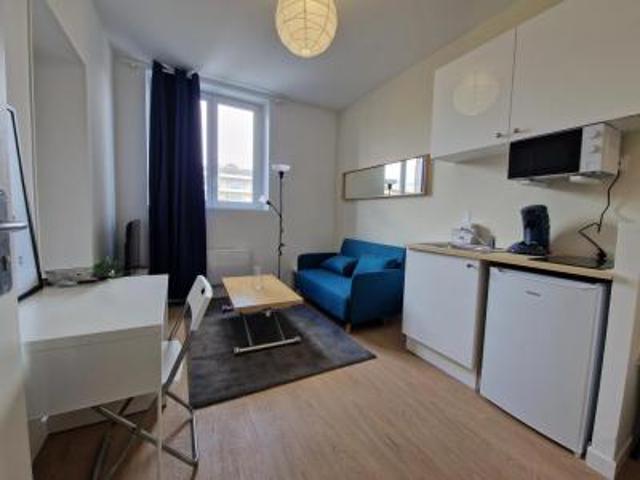 location appartement reims 1 pièce 17 m2 marne 51100 555 € / mois