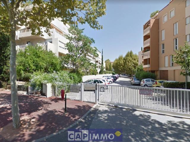 Location Appartement Résidence Les Victoriales Le Bois Saint Charles, Hyères