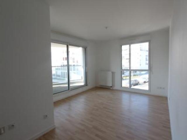 location appartement reze 2 pièces 45 m2 loire atlantique 44400 620 € / mois