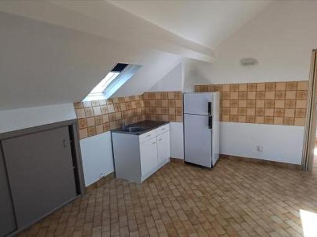 location appartement riom 1 pièce 25 m2 puy de dome 63200 400 € / mois