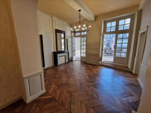 location appartement riom 4 pièces 105 m2 puy de dome 63200 1170 € / mois