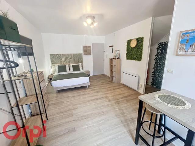 Location Appartement Rond Point Lepois, Nancy