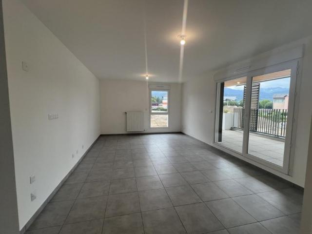 Location Appartement Rond Point Pillet Will, Montmélian