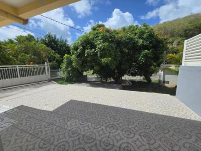 location appartement robert 3 pièces 64 m2 martinique 97231 800 € / mois