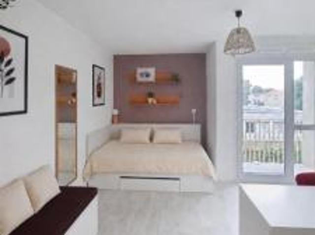 location appartement rochefort 1 pièce 21 m2 charente maritime 17300 511 € / mois