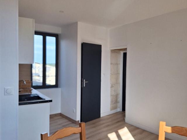 Location Appartement Route d'Angoulême, Javerlhac et la Chapelle Saint Robert
