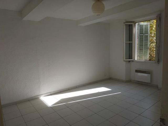 Location Appartement Route d'Aix en Provence, Le Muy