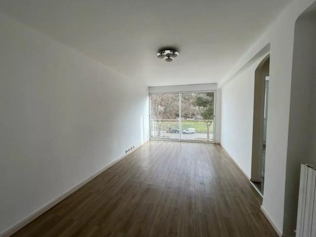 Location Appartement Route d'Alès, Nîmes