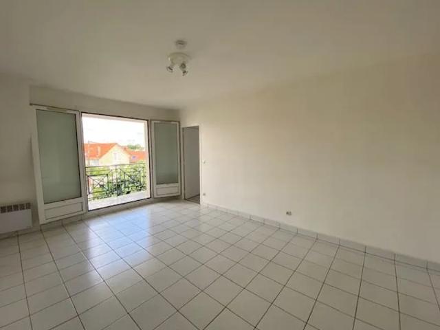Location Appartement Route d'Arpajon, Cheptainville