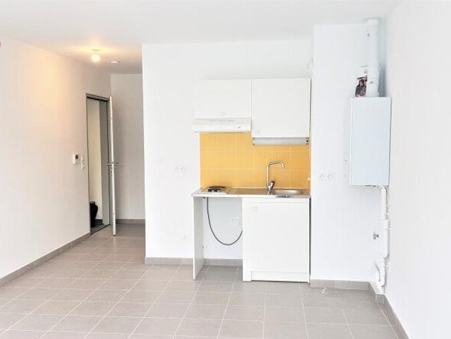 Location Appartement Rue des Anciens Combattants d'Afrique du Nord, Nîmes