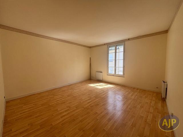 Location Appartement Route de Tours, Semblançay
