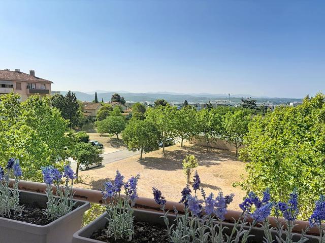 Location Appartement Route de Berre, Aix en Provence