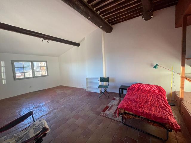 Location Appartement Route de Berre, Aix en Provence