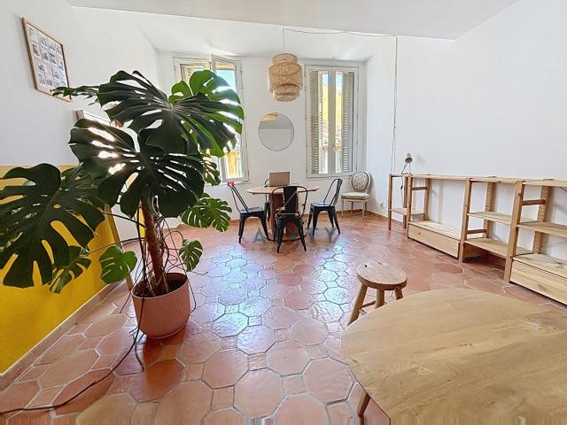 Location Appartement Route de Berre, Aix en Provence