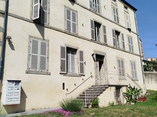 Location Appartement Route de Billom, Laps