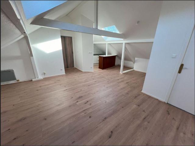 Location Appartement Route de Briey, Châtel Saint Germain