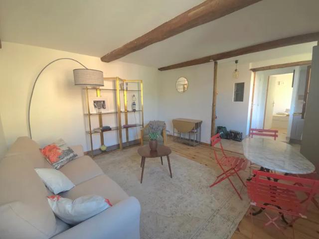 Location Appartement Rue des Écoles, Cotignac