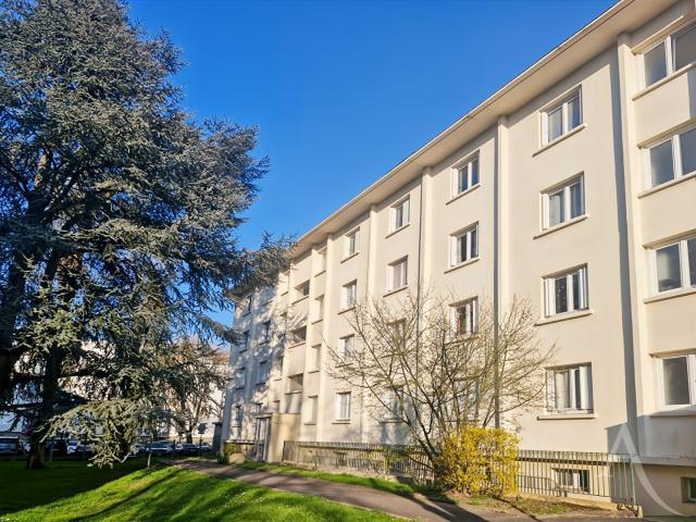 Location Appartement Route de Corbeil, Sainte Geneviève des Bois
