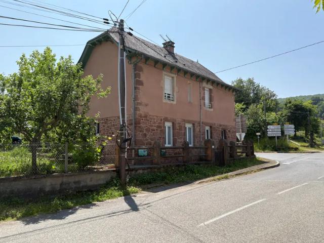 Location Appartement Route de Cransac, Saint Christophe Vallon