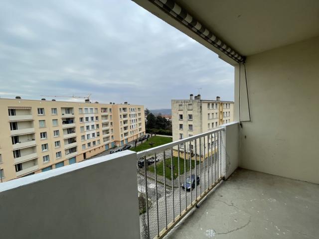 Location Appartement Route de Ferrières, Saint Étienne de Fontbellon