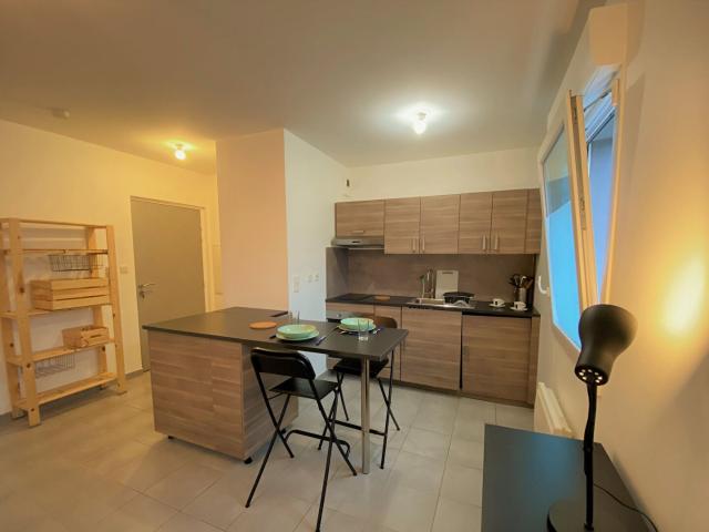 Location Appartement Route de Fontguenand, Lye