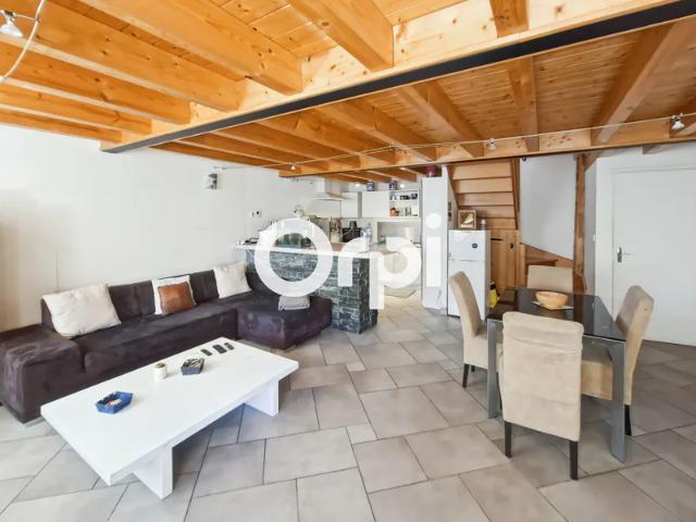 Location Appartement Route de la Tuilière, Rontalon