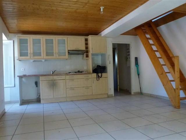 Location Appartement Route de la Lambertière, Saint Geoire en Valdaine