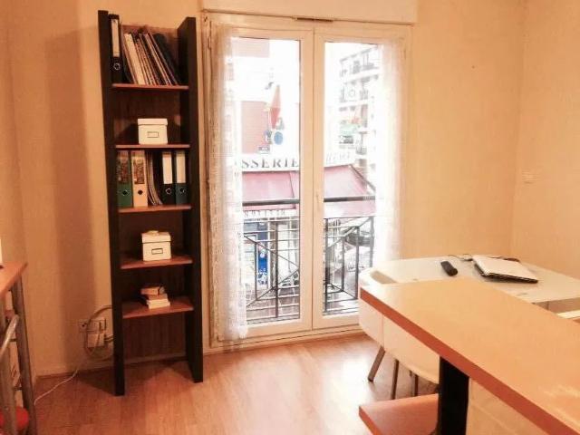 Location Appartement Route de l'Asile National, Paris