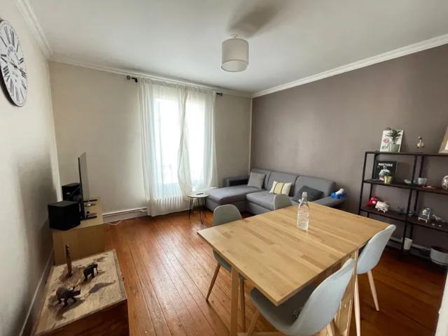 Location Appartement Route de Paris à Cherbourg, Épône