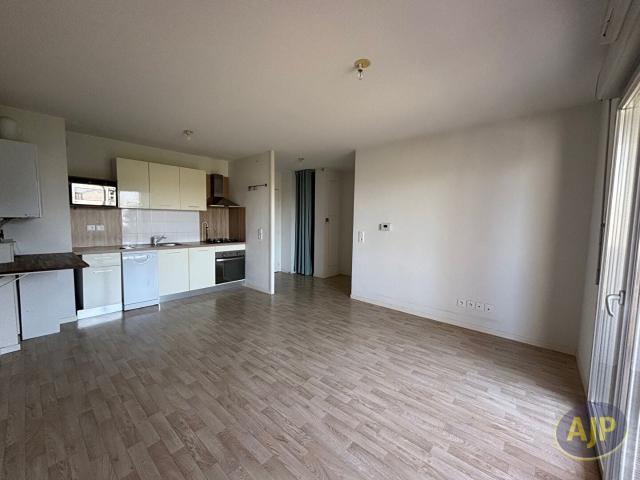 Location Appartement Route de Saint Alvère, Creysse