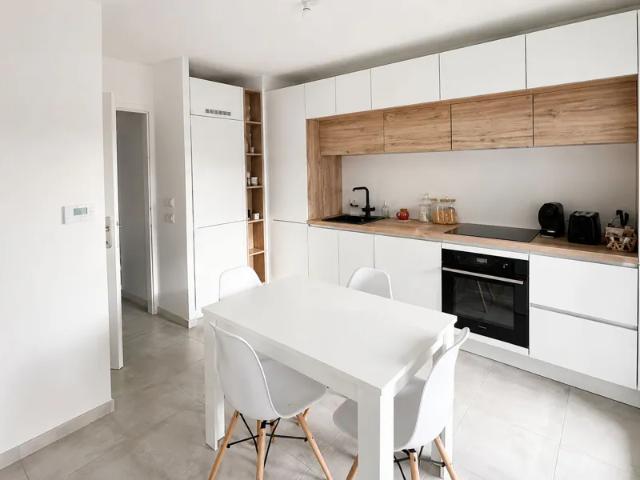 Location Appartement Route des Dronières, Cruseilles